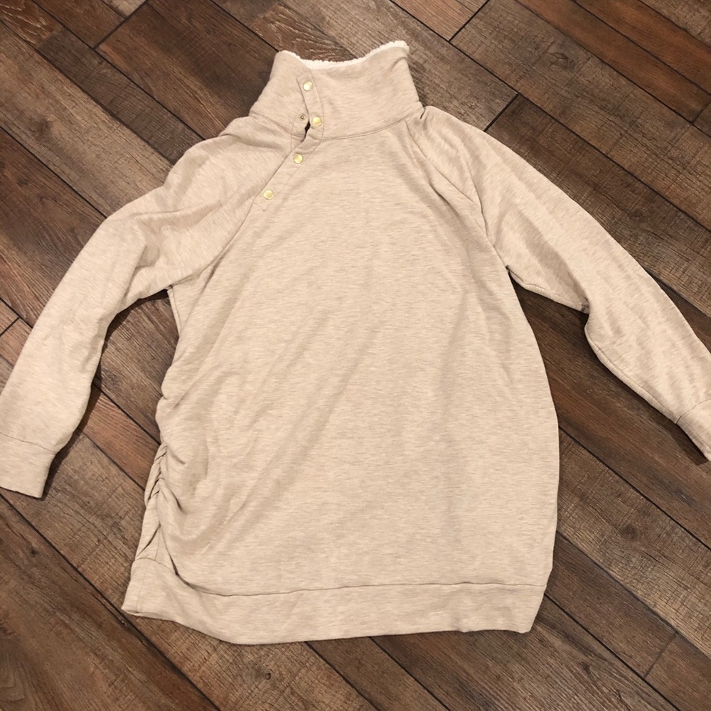 Maternity sweatshirt